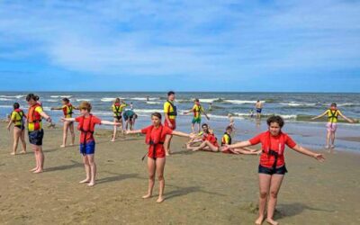 Strandwachten en lifeguards in opleiding